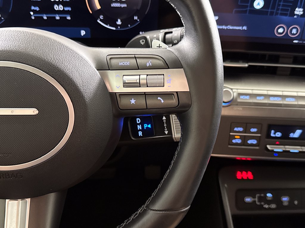 Used 2025 Hyundai Kona SEL AWD/4WD image 15