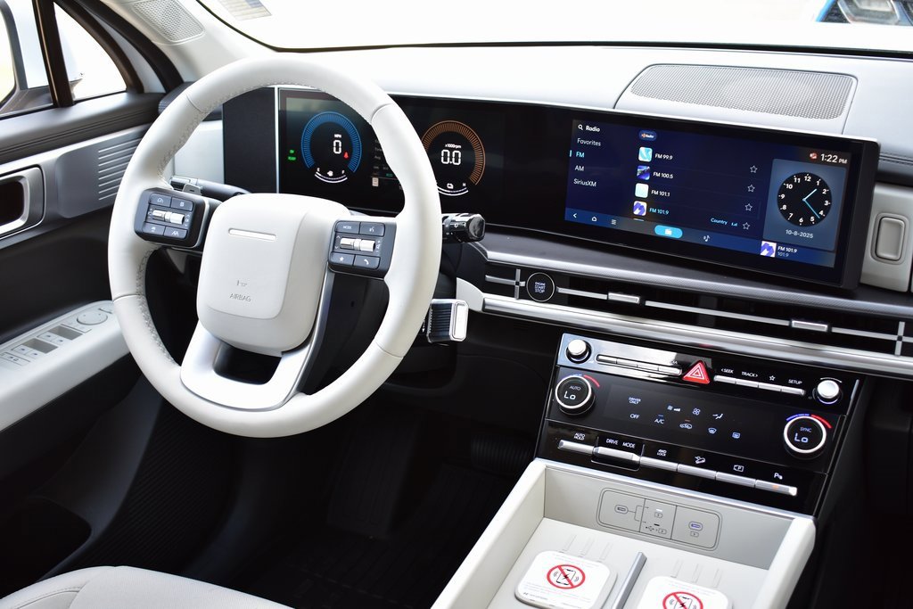 New 2026 Hyundai Santa Fe SE image 35