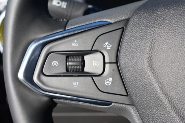 New 2026 Chevrolet Trax LT w/ Sunroof Package image 24