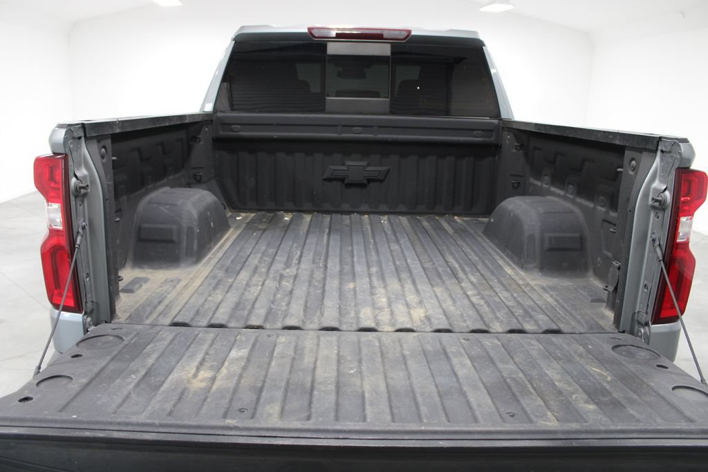 Used 2023 Chevrolet Silverado 1500 LTZ AWD/4WD image 17