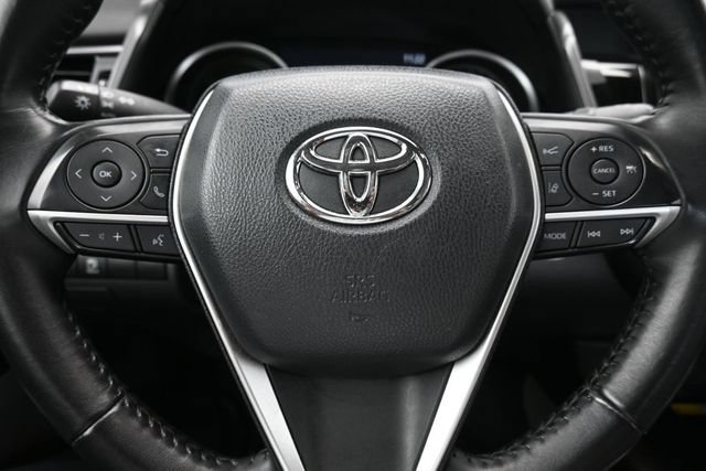 Used 2024 Toyota Camry XLE FWD image 33