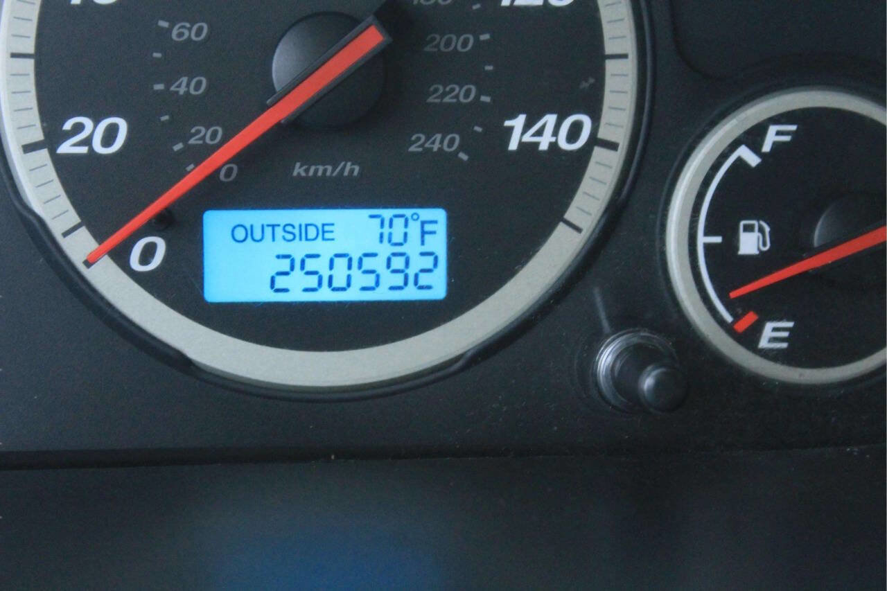 Used 2005 Honda CR-V SE image 8