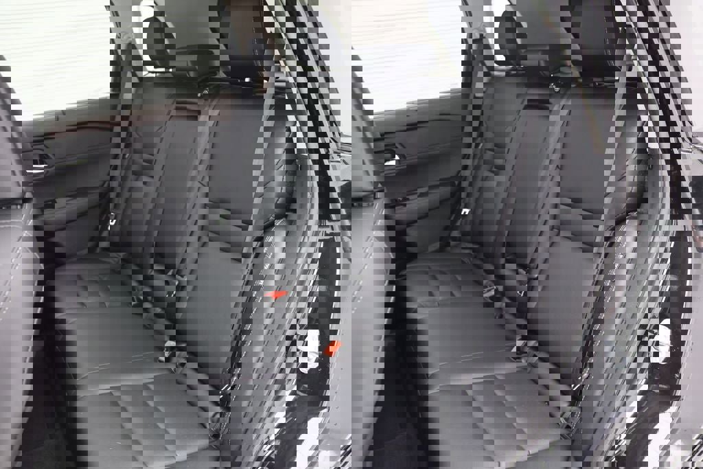 Used 2023 Nissan Rogue SL w/ SL Premium Package image 10