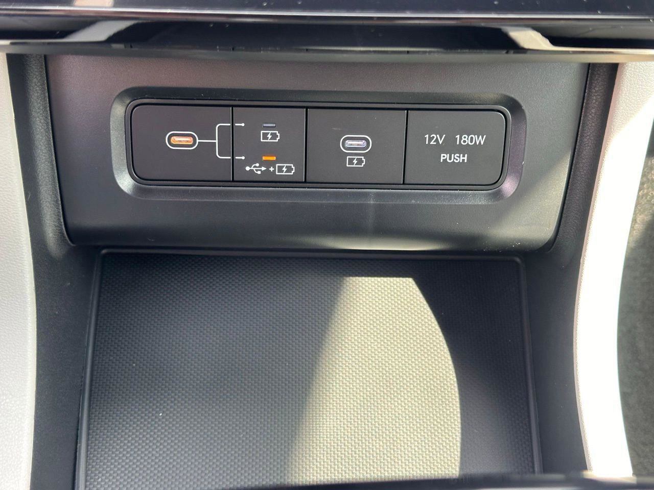 New 2026 Hyundai Tucson Limited image 38