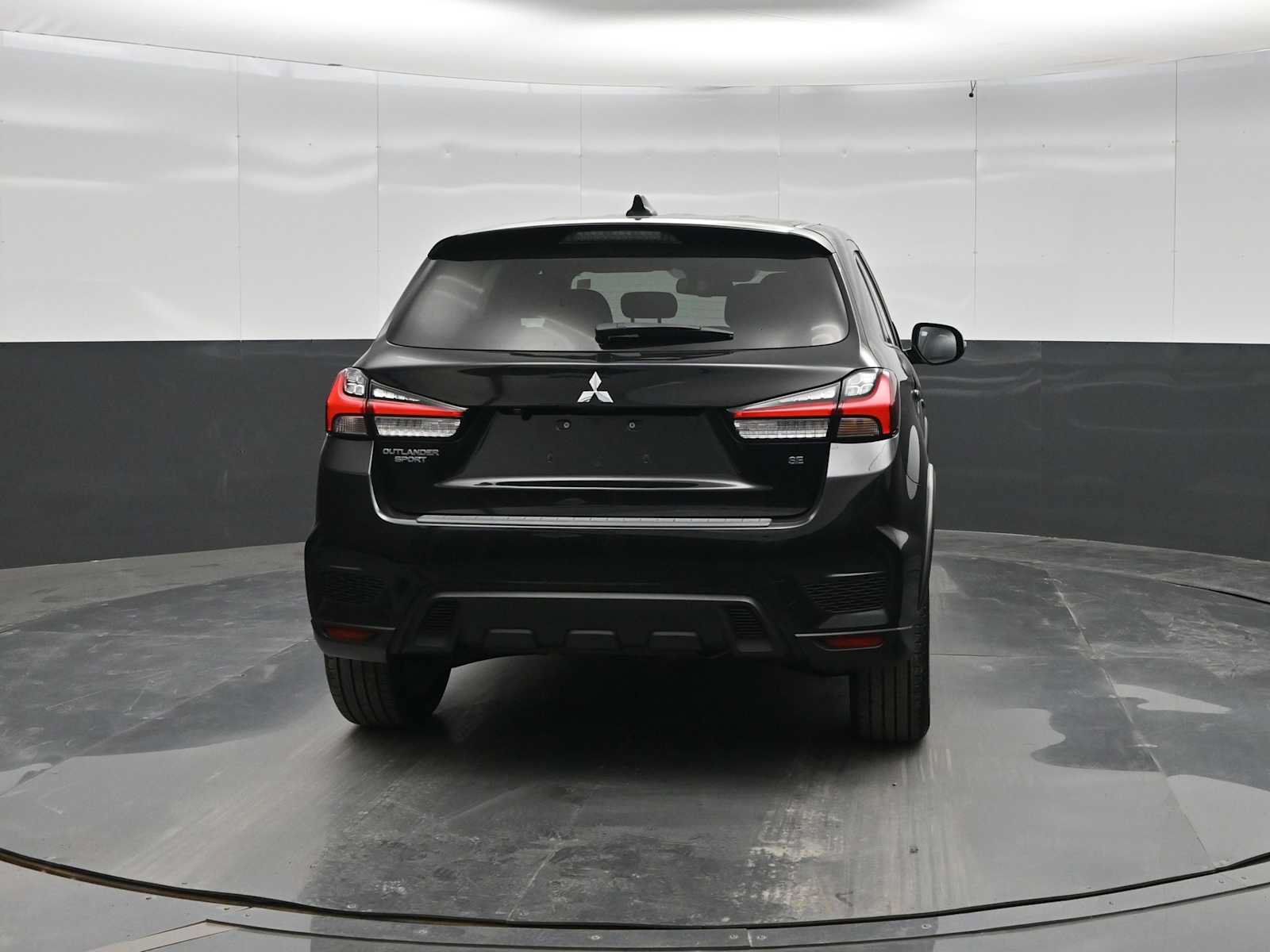 Used 2022 Mitsubishi Outlander Sport SE FWD image 6