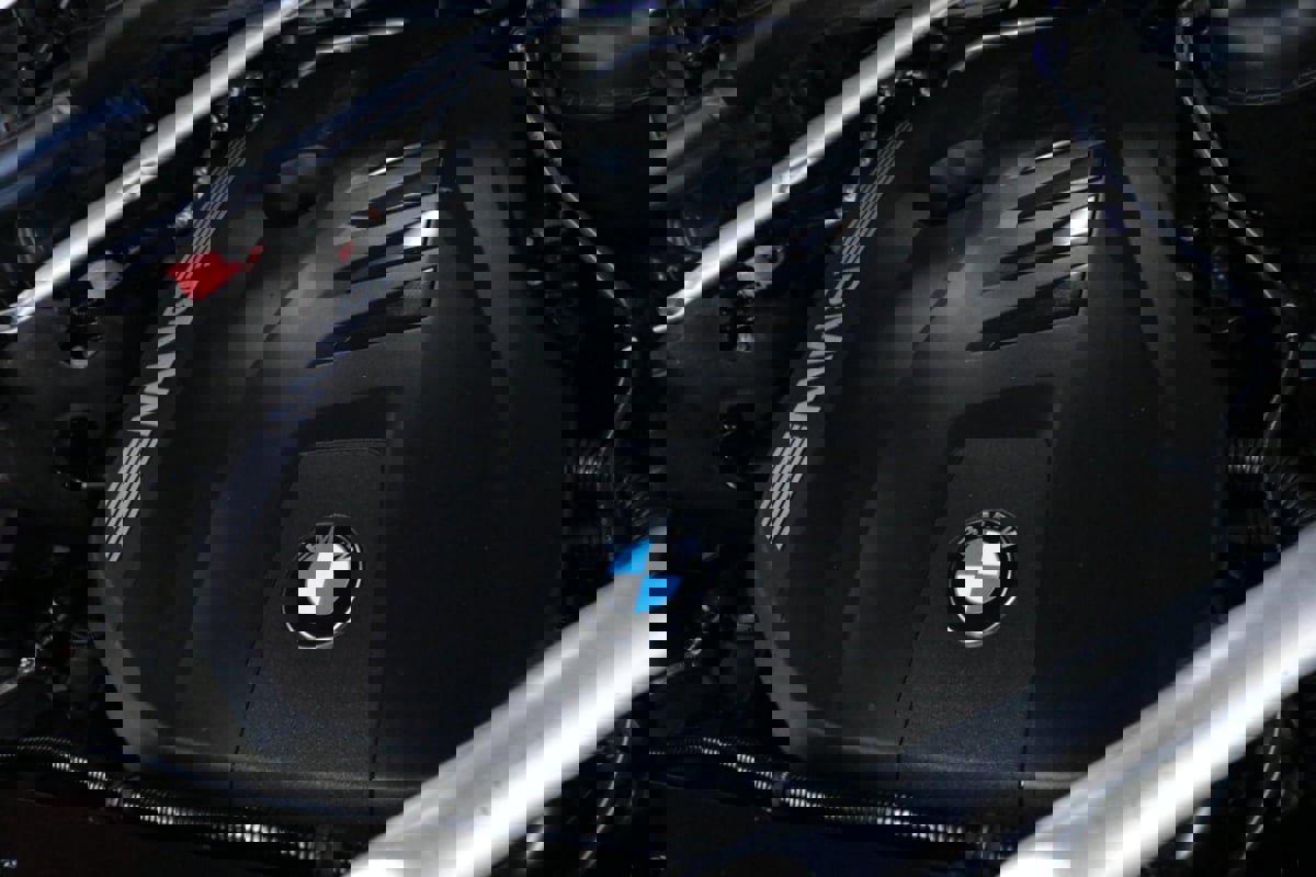 Used 2023 BMW X7 xDrive40i w/ Premium Package image 9