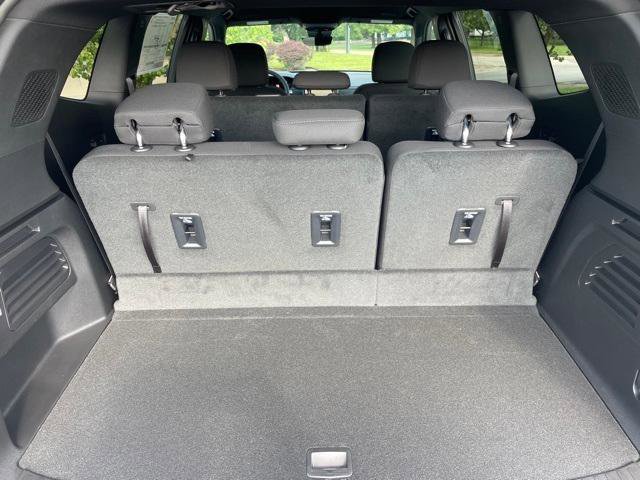 New 2026 GMC Acadia Elevation image 41