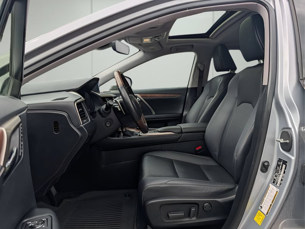 Used 2022 Lexus RX 350L Premium w/ Premium Package AWD/4WD image 10