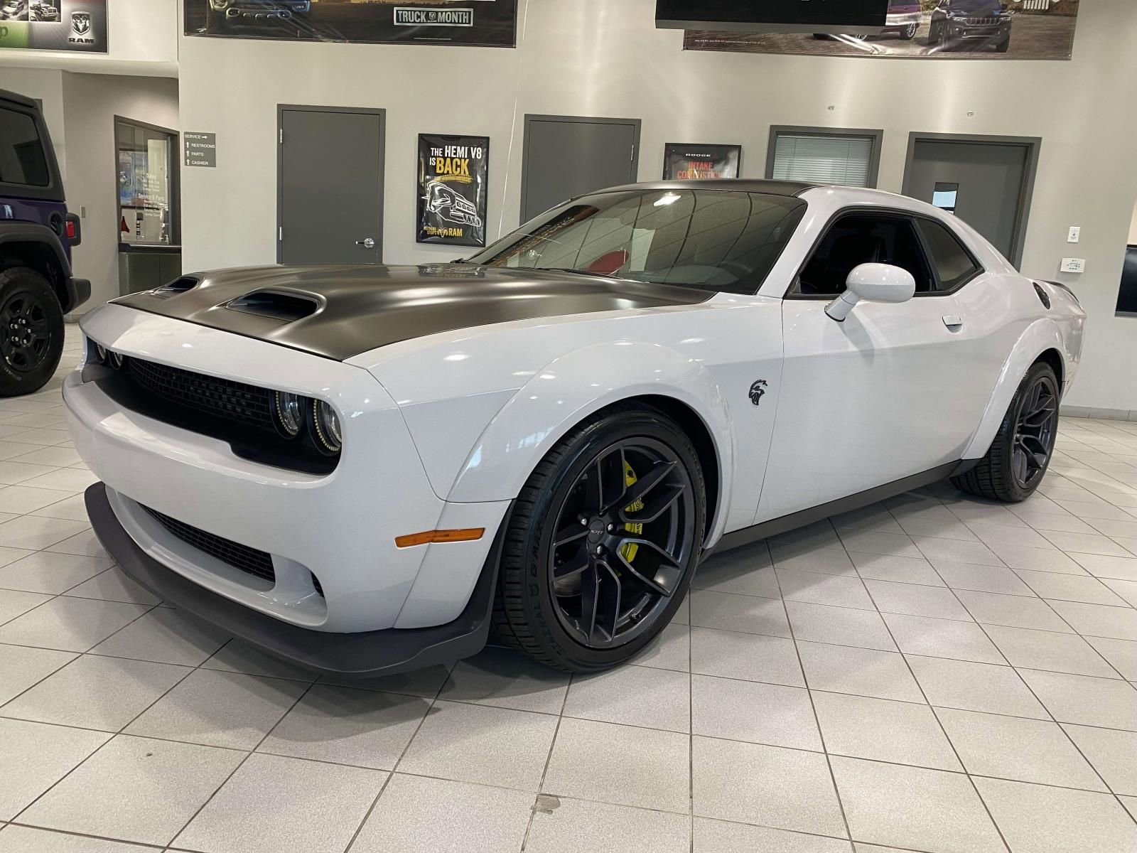 Used 2019 Dodge Challenger SRT Hellcat Redeye image 3