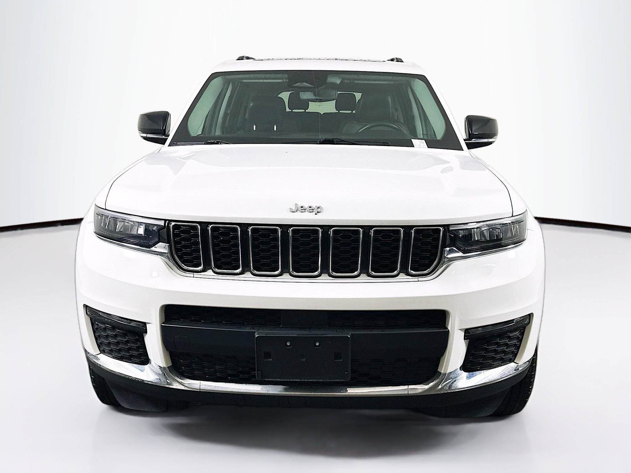 Used 2022 Jeep Grand Cherokee L Limited image 2