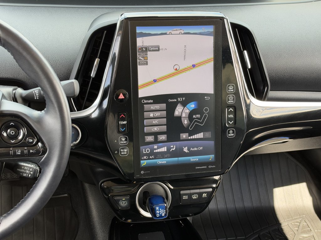 Used 2020 Toyota Prius Prime XLE FWD image 18