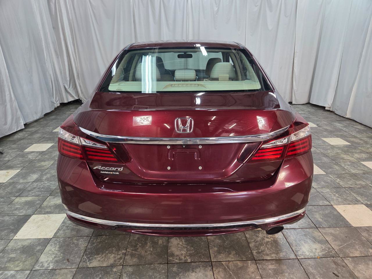 Used 2016 Honda Accord LX image 4