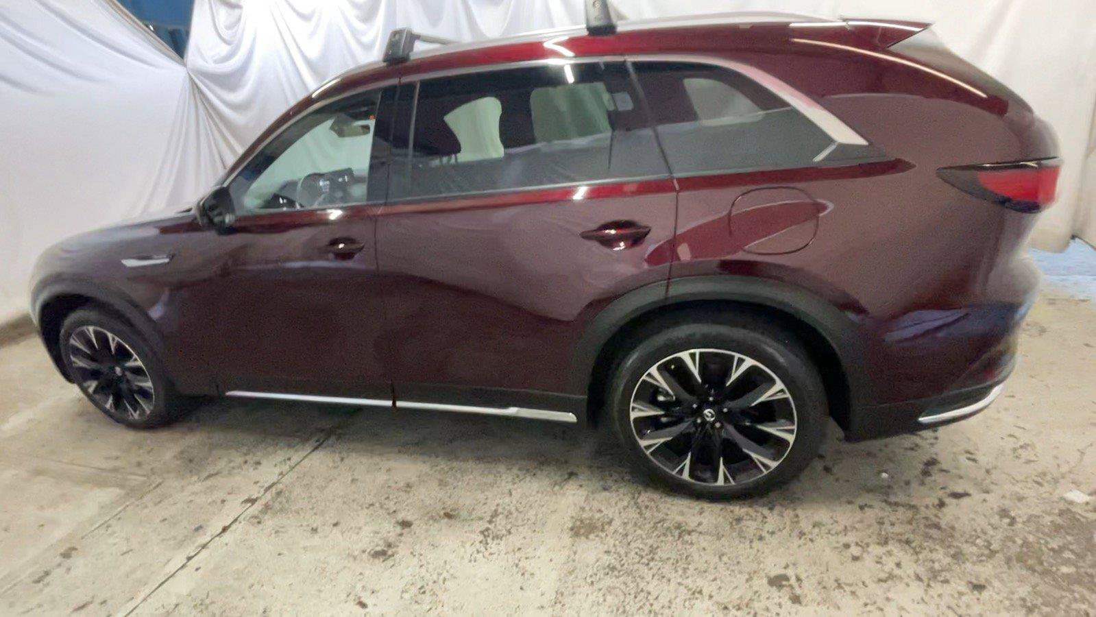 Used 2025 MAZDA CX-90 Plug-In Hybrid w/ Premium Plus AWD/4WD image 10