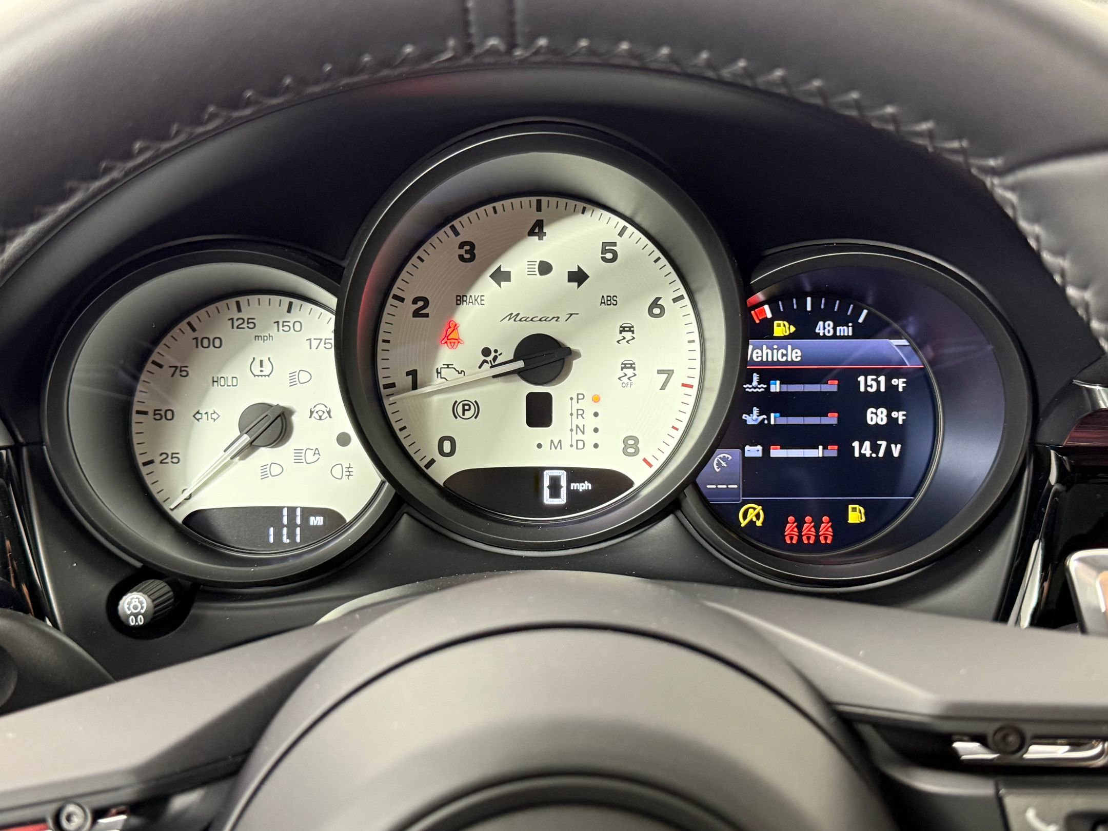 New 2026 Porsche Macan Turbo AWD/4WD image 29