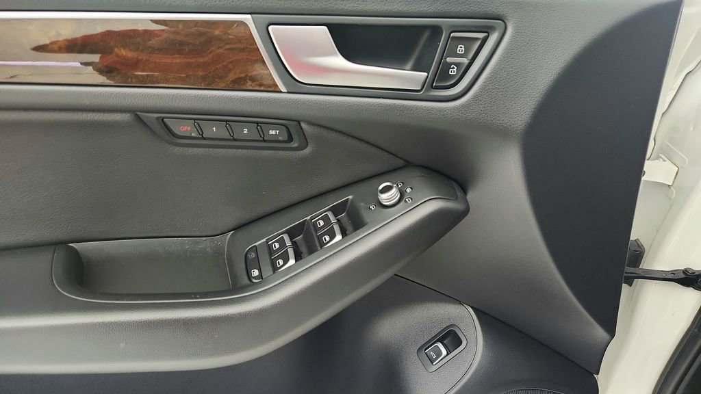 Used 2015 Audi Q5 3.0T Premium Plus w/ Technology Package image 24