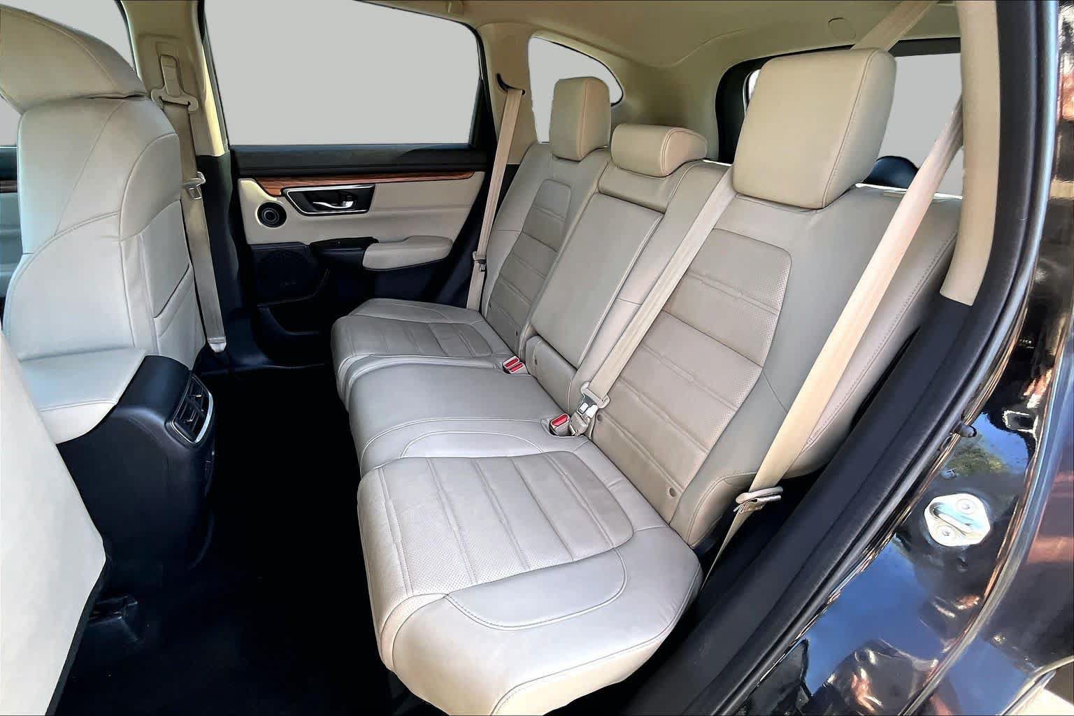 Used 2018 Honda CR-V Touring image 18