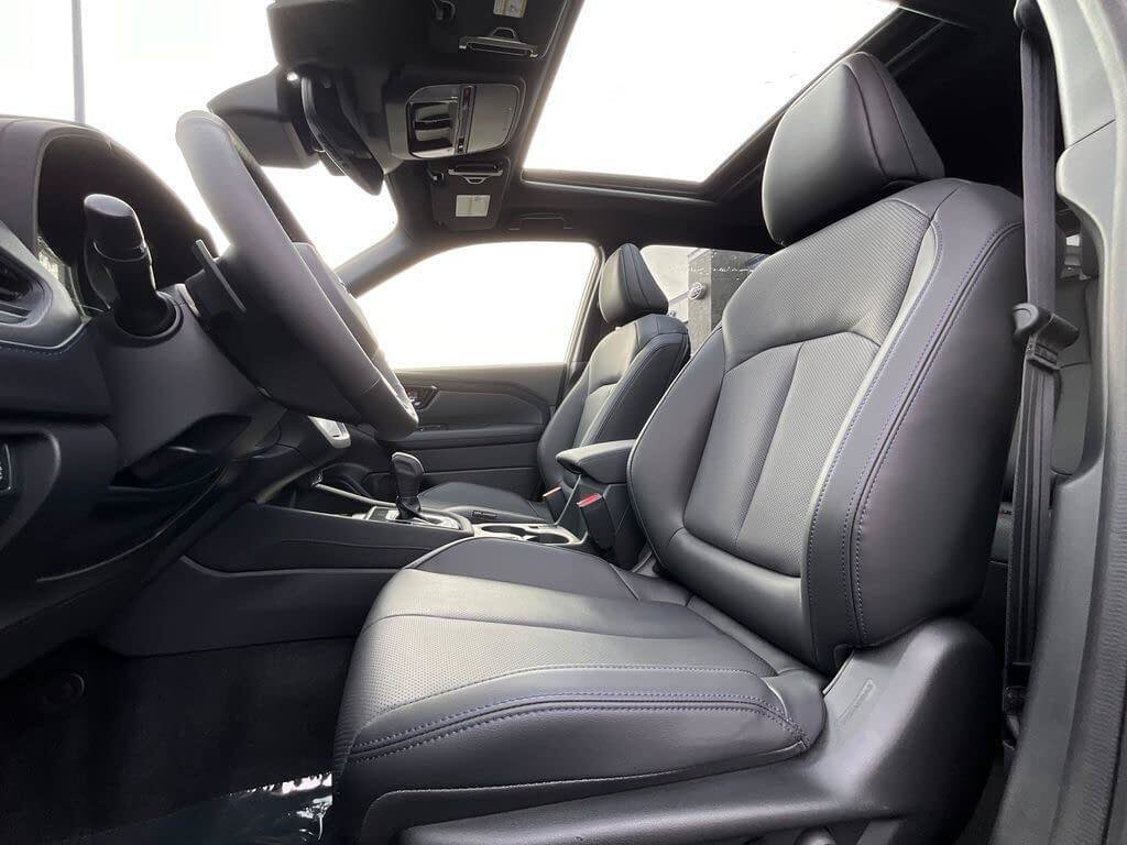 Certified 2025 Subaru Forester Limited AWD/4WD image 11