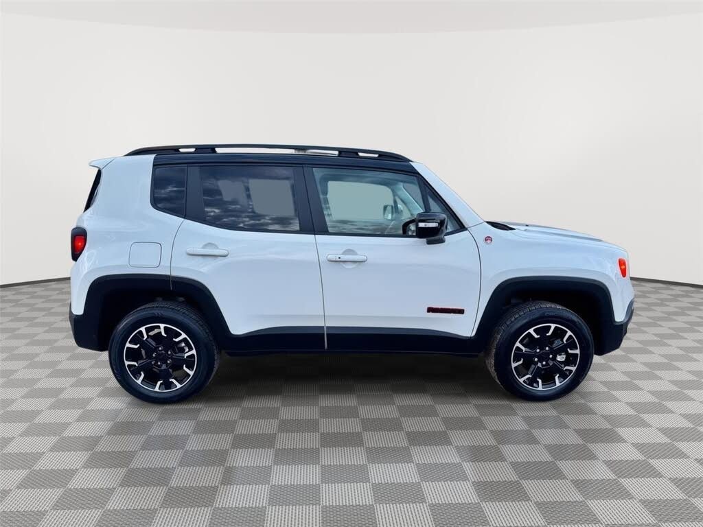 Used 2023 Jeep Renegade Trailhawk AWD/4WD image 7