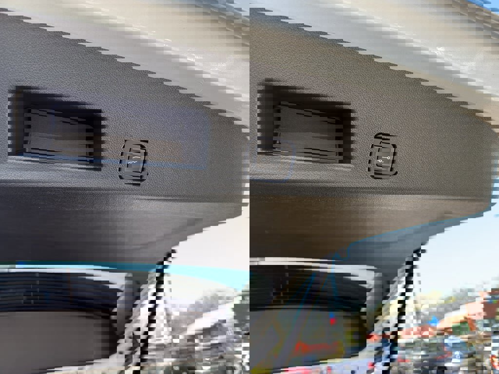 Used 2025 GMC Acadia Denali w/ Super Cruise Package image 30