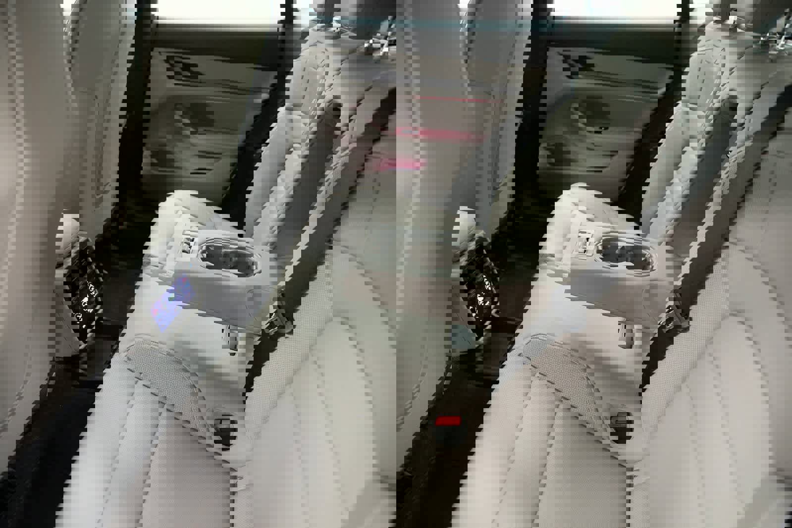 Certified 2025 Porsche Taycan image 28