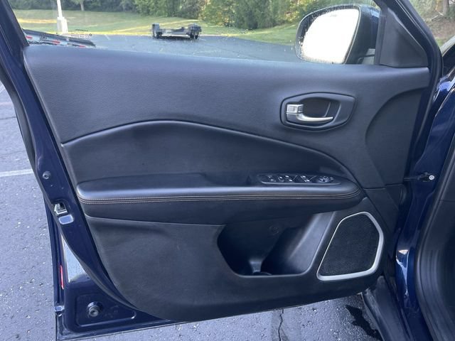 Used 2019 Jeep Compass Limited AWD/4WD image 22