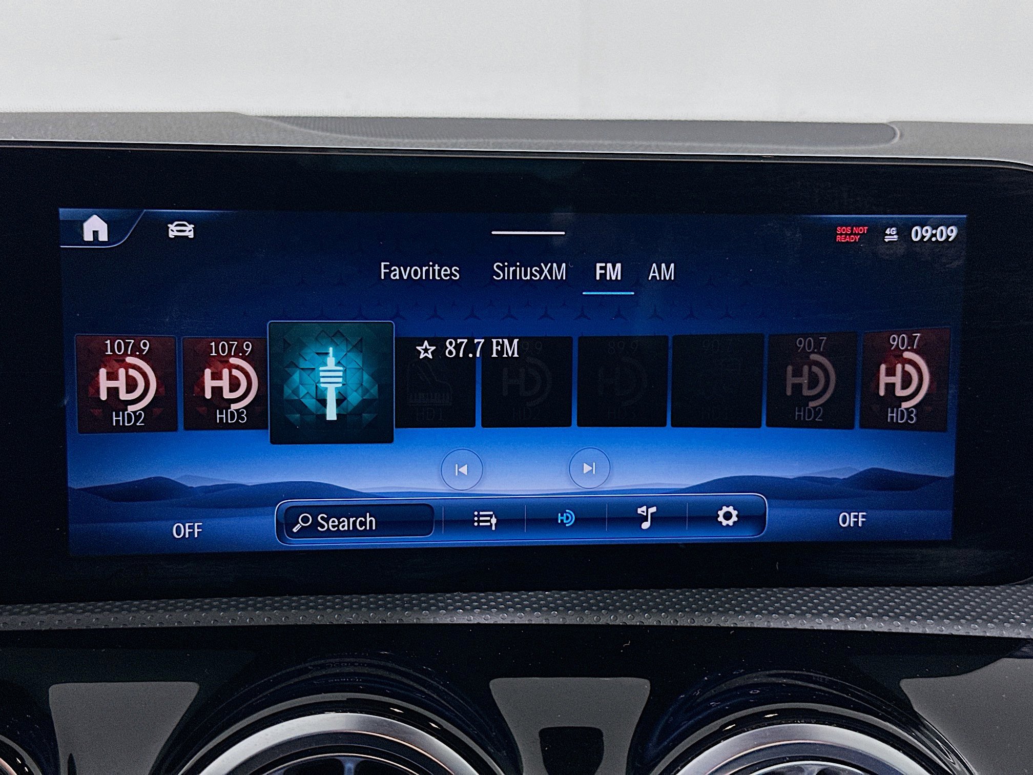 Used 2025 Mercedes-Benz CLA 250 image 21