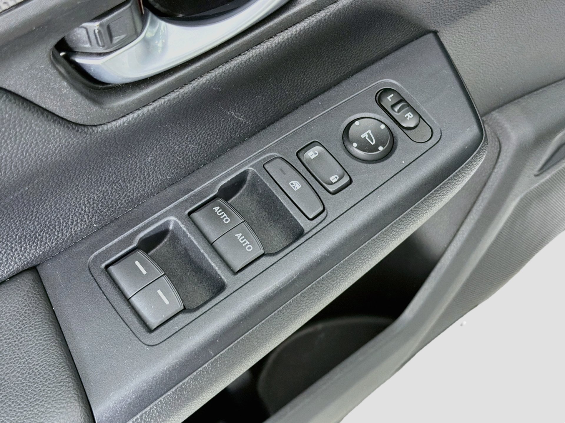 Used 2024 Honda CR-V EX image 22