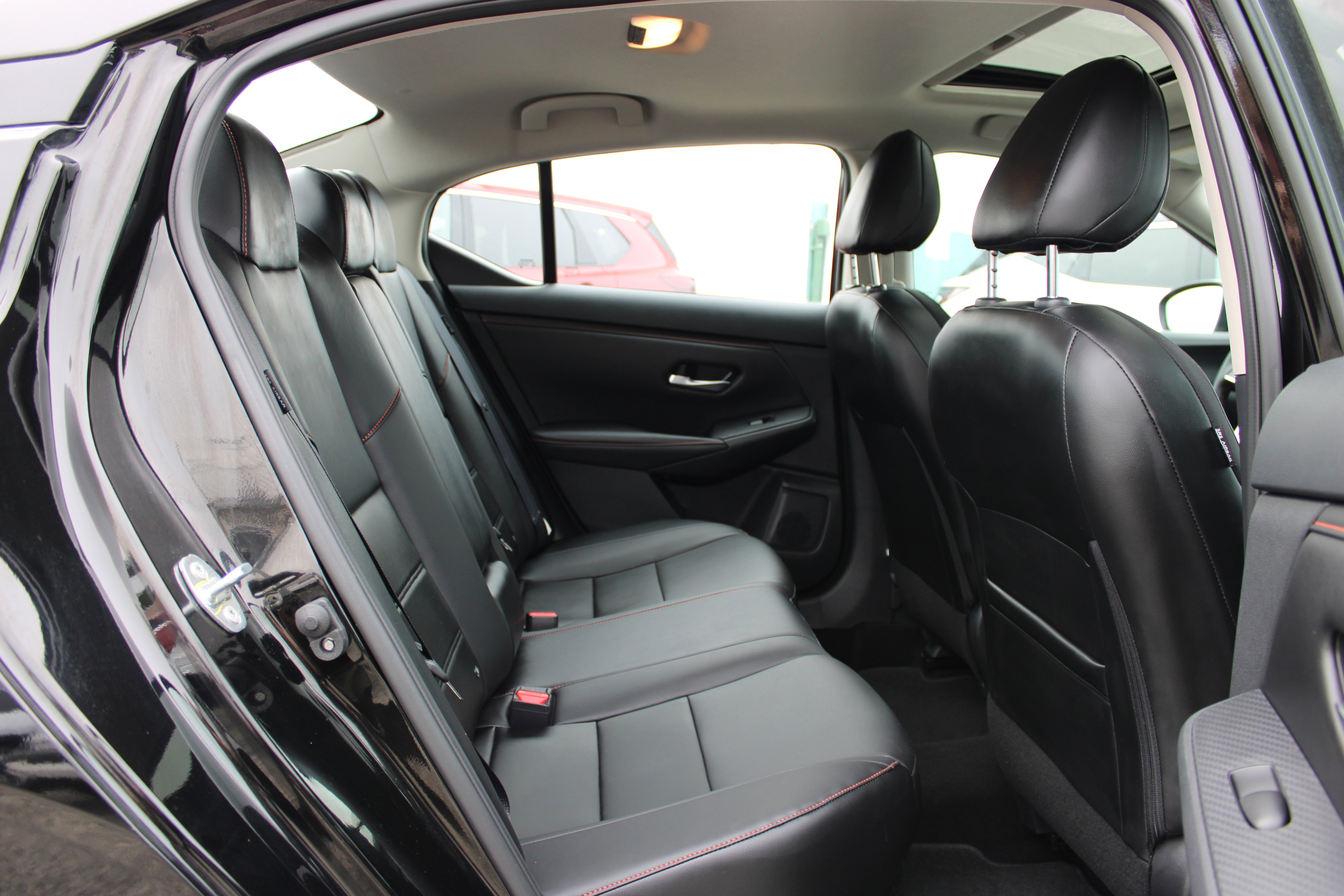 Certified 2024 Nissan Sentra SR w/ SR Premium Package image 12