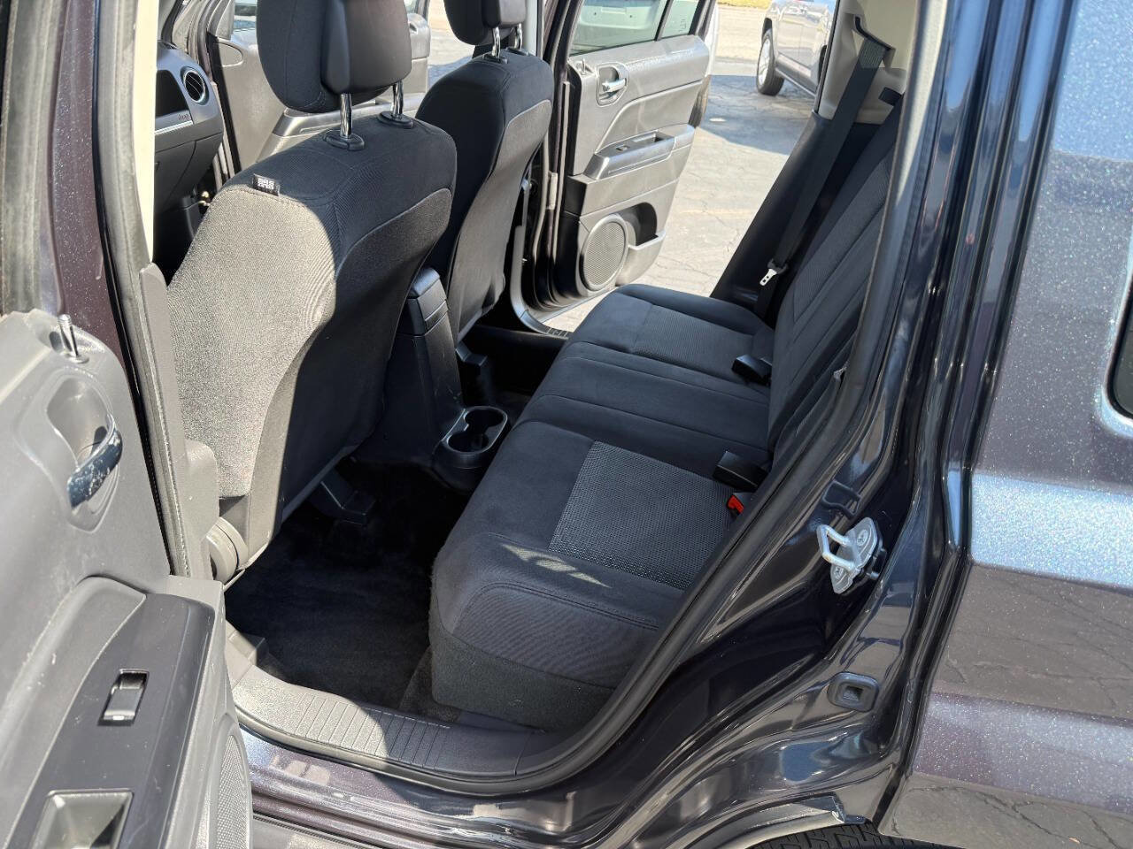 Used 2014 Jeep Patriot Sport w/ Power Value Group AWD/4WD image 11