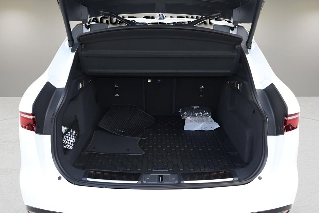 New 2026 Jaguar F-PACE R-Dynamic S AWD/4WD image 28