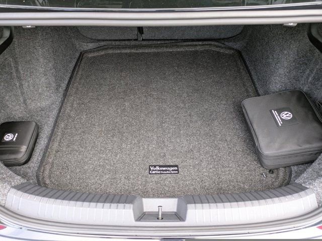 Used 2024 Volkswagen Jetta Sport image 18