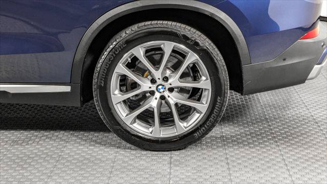 Used 2021 BMW X5 sDrive40i w/ Premium Package RWD image 36