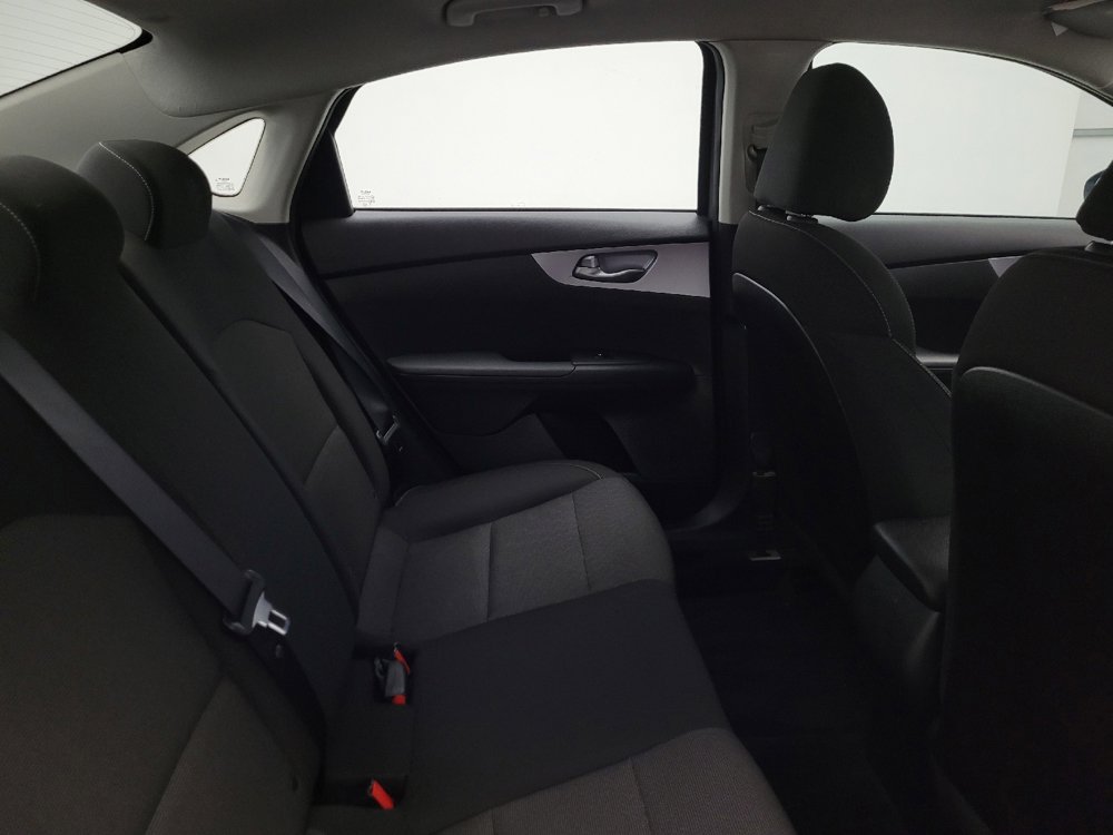 Used 2022 Kia Forte LXS FWD image 19