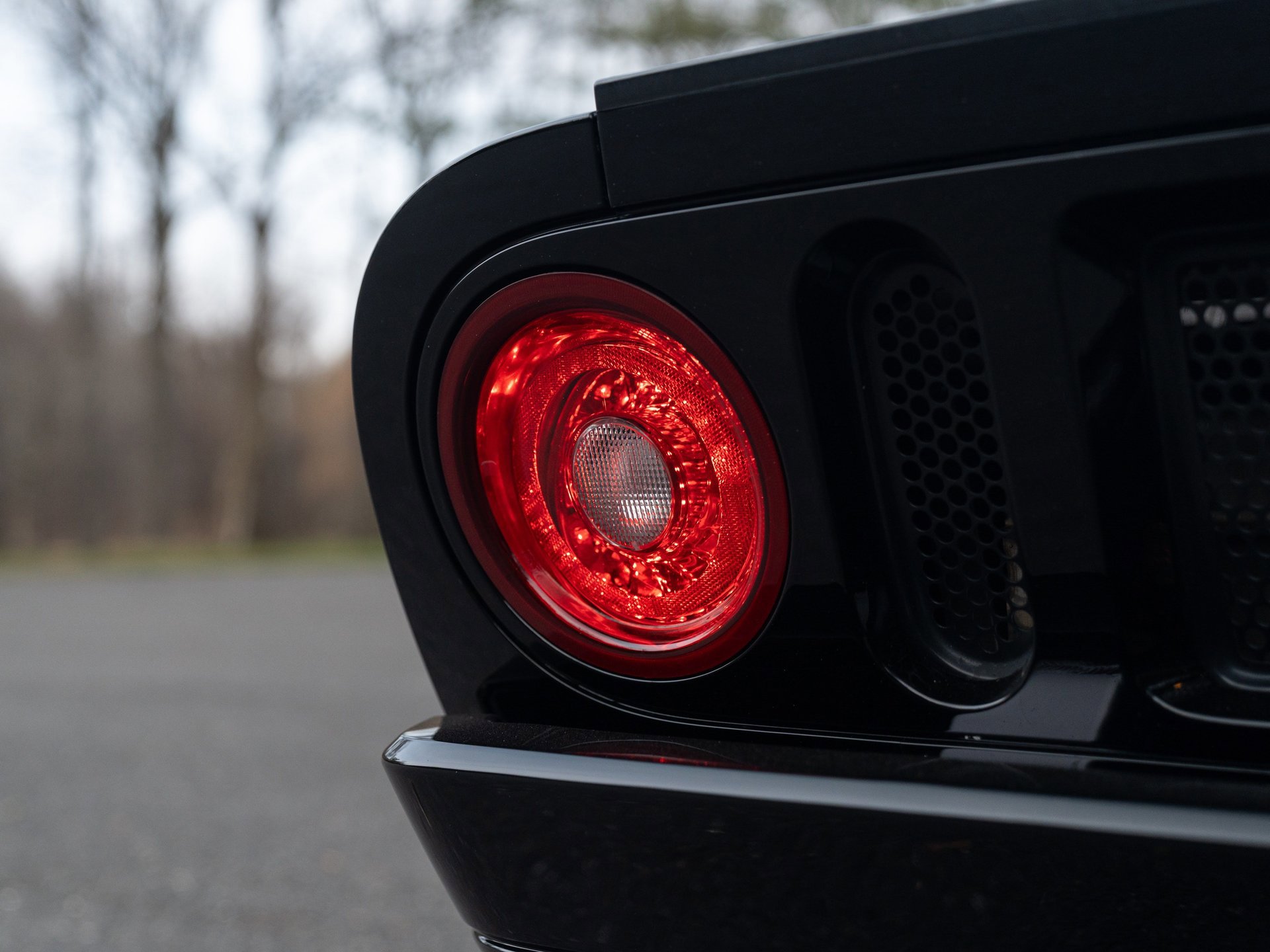 Used 2005 Ford GT image 21