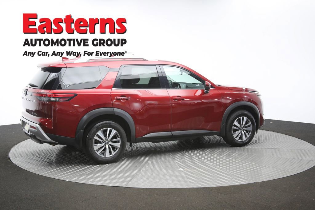 Used 2022 Nissan Pathfinder SL AWD/4WD image 42