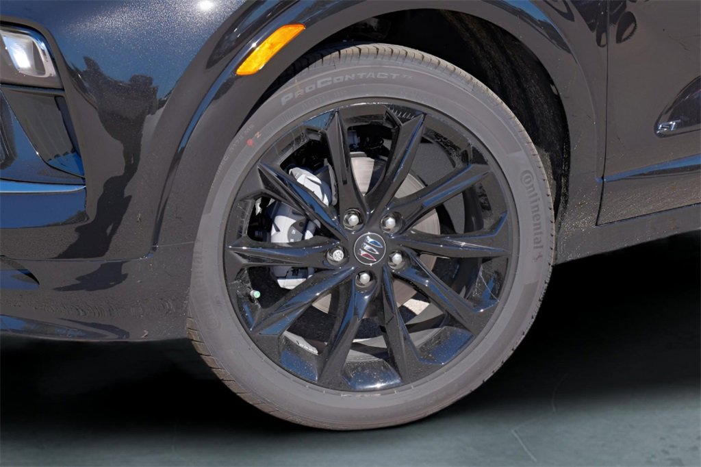 New 2026 Buick Encore GX Sport Touring w/ Advanced Technology Package image 2