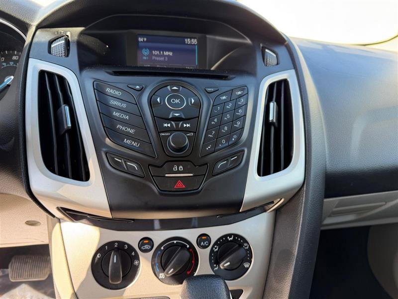 Used 2014 Ford Focus SE FWD image 28
