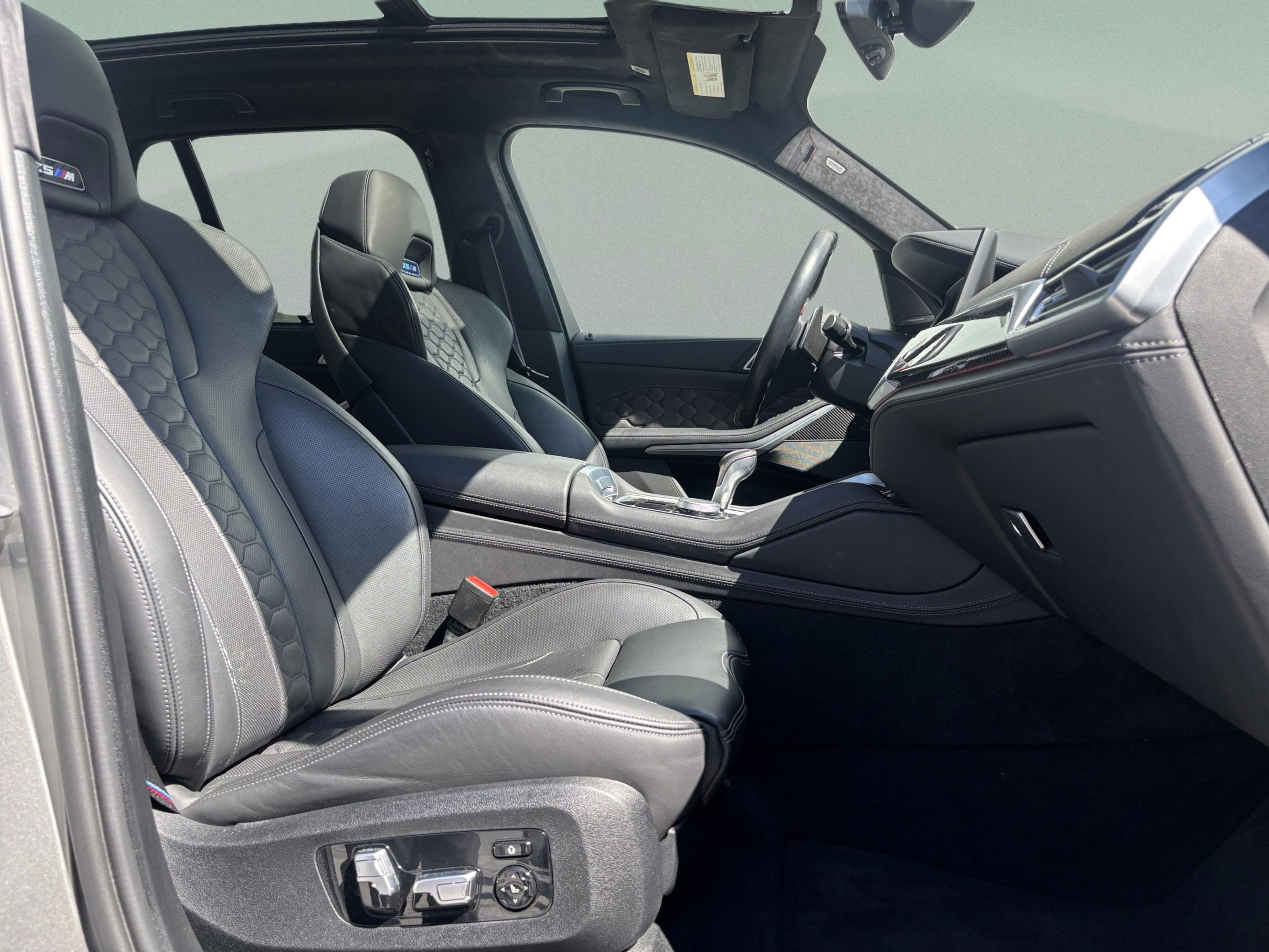 Used 2022 BMW X5 M w/ Competition Package 2 image 19