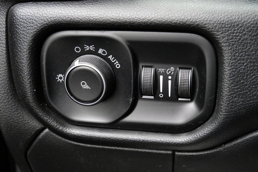 Used 2020 RAM 2500 Tradesman AWD/4WD image 25