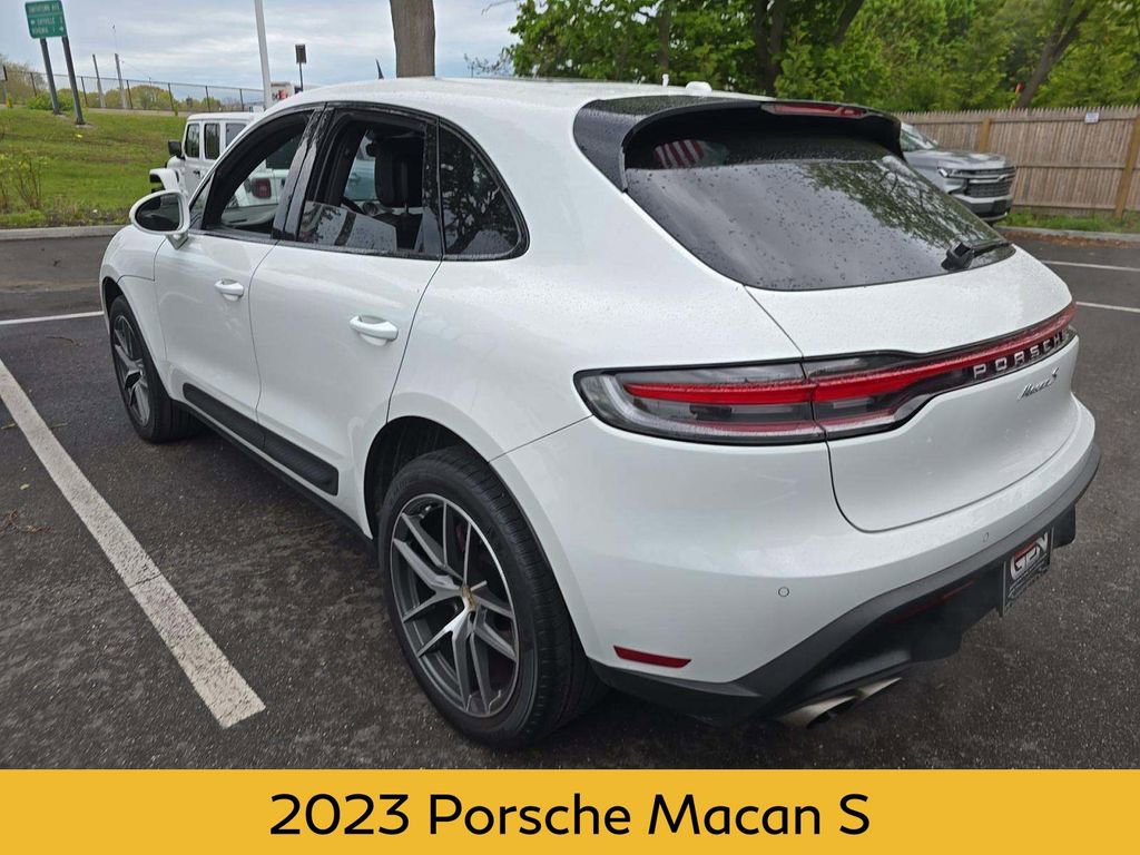 Used 2023 Porsche Macan S AWD/4WD image 2