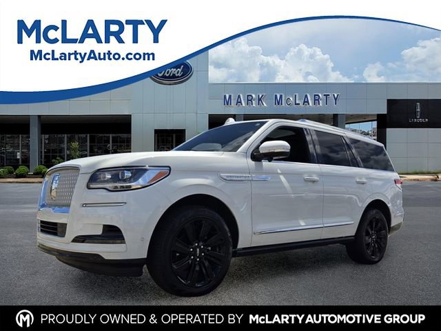 Used 2024 Lincoln Navigator Reserve AWD/4WD image 1