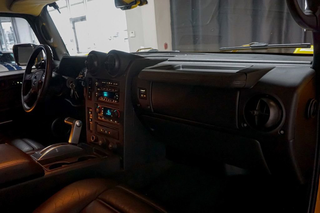 Used 2005 HUMMER H2 w/ Preferred Equipment Group image 62