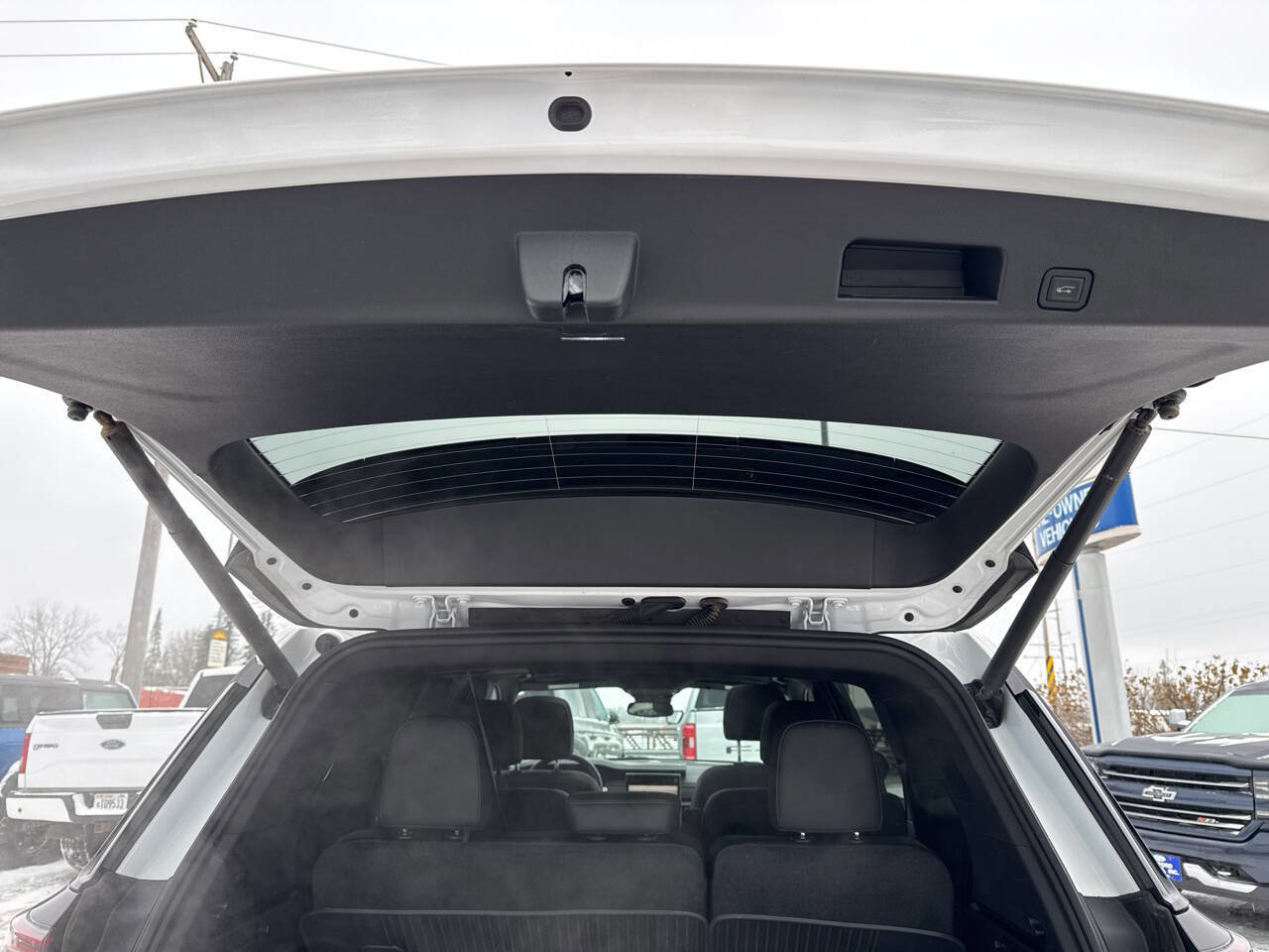 Used 2024 GMC Acadia Denali w/ LPO, Floor Liner Package image 24