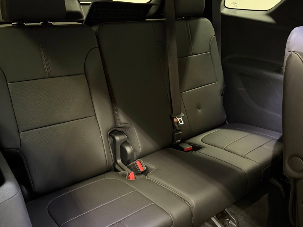 Certified 2023 Chevrolet Traverse RS w/ LPO, Floor Liner Package image 37