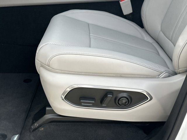 New 2026 Jeep Grand Wagoneer Limited image 10