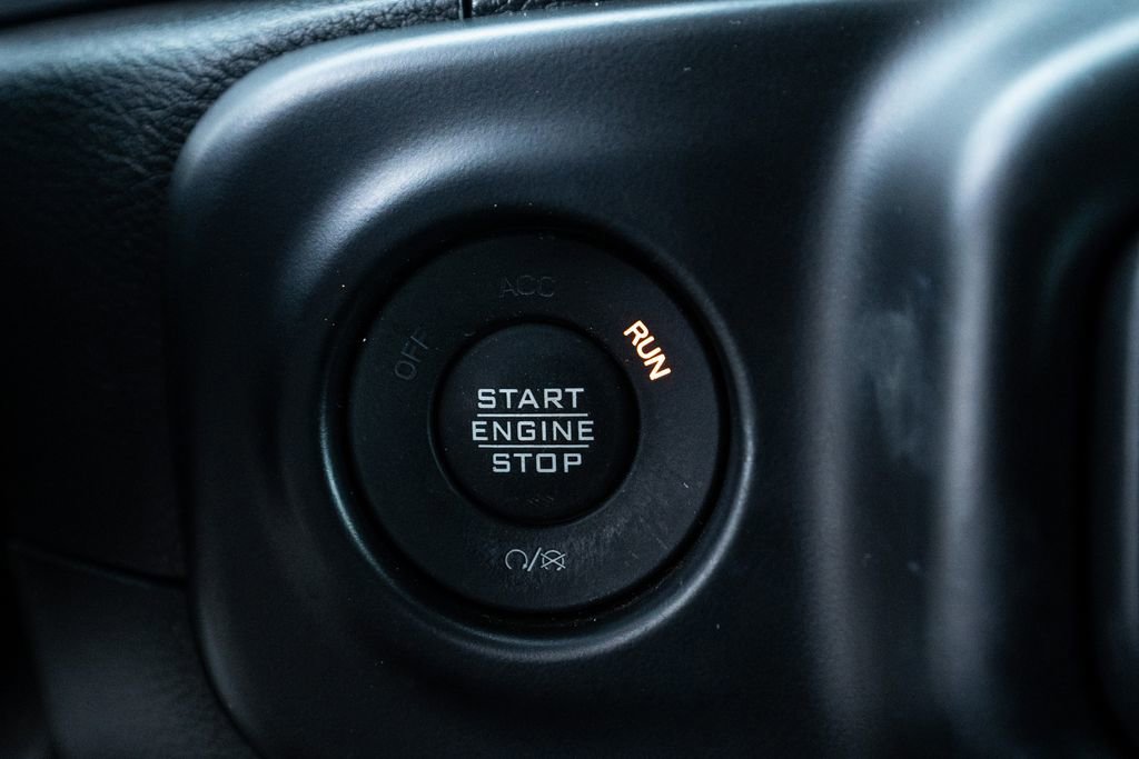 Used 2022 Jeep Wrangler Unlimited Sahara image 28