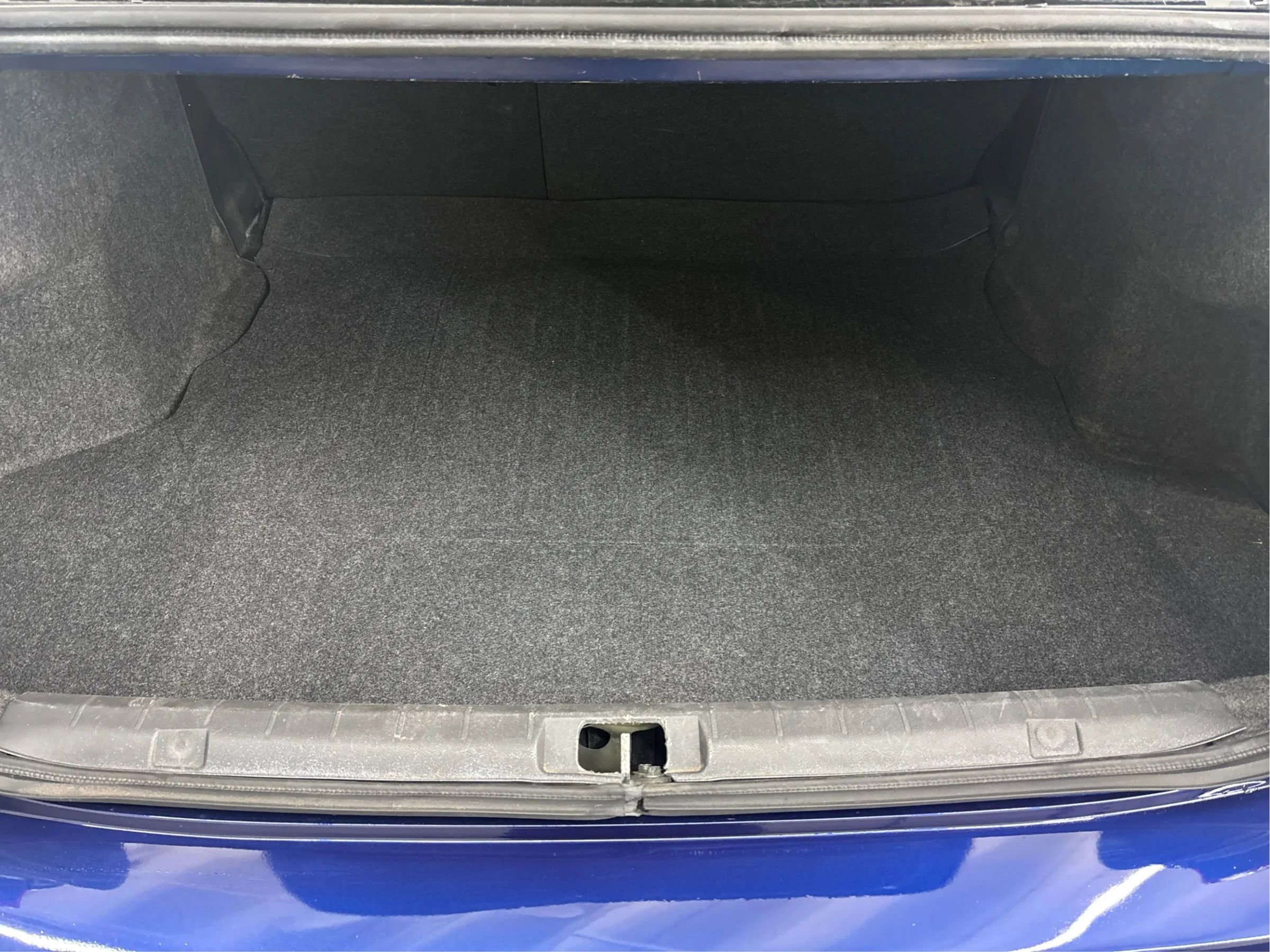 Used 2018 Subaru Impreza 2.0i Premium w/ Eyesight & BSD & Rcta image 16