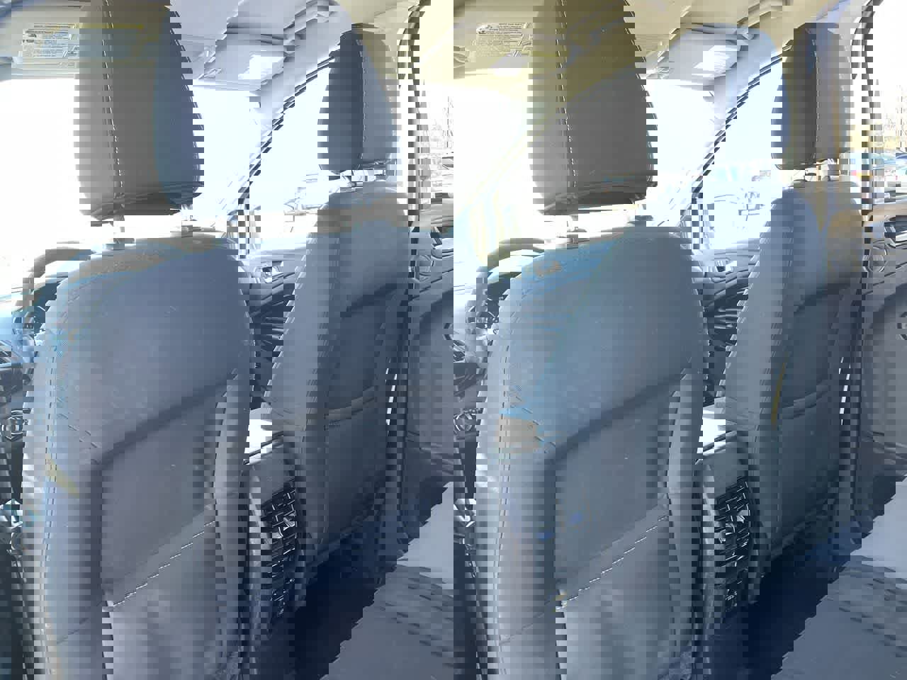 Used 2015 Ford Escape SE w/ Equipment Group 201A image 19