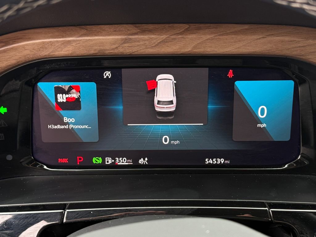 Used 2024 Volkswagen Atlas SE image 38