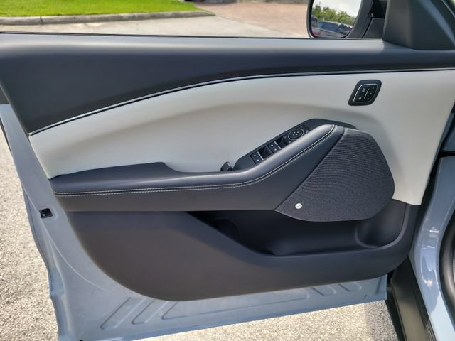 Used 2025 Ford Mustang Mach-E Premium RWD image 17